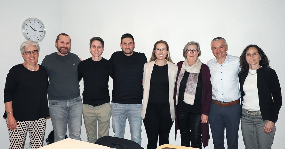 Alter und neuer Vorstand vereint Alter und neuer Vorstand vereint