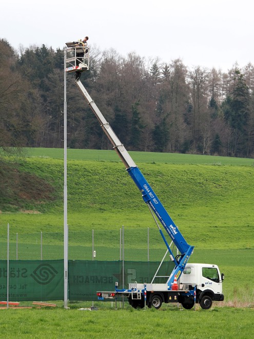 Montage mit Hebebühne